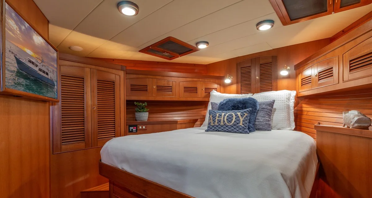 Halcyon Seas - photo 12 yacht charter Miami