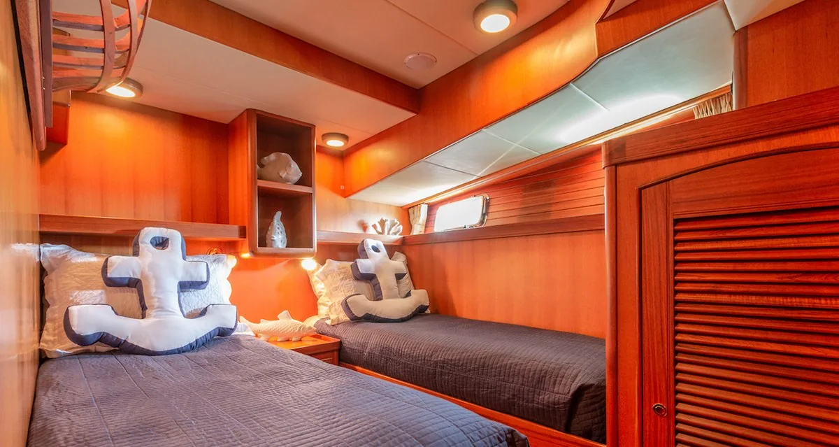 Halcyon Seas - photo 13 yacht charter Miami