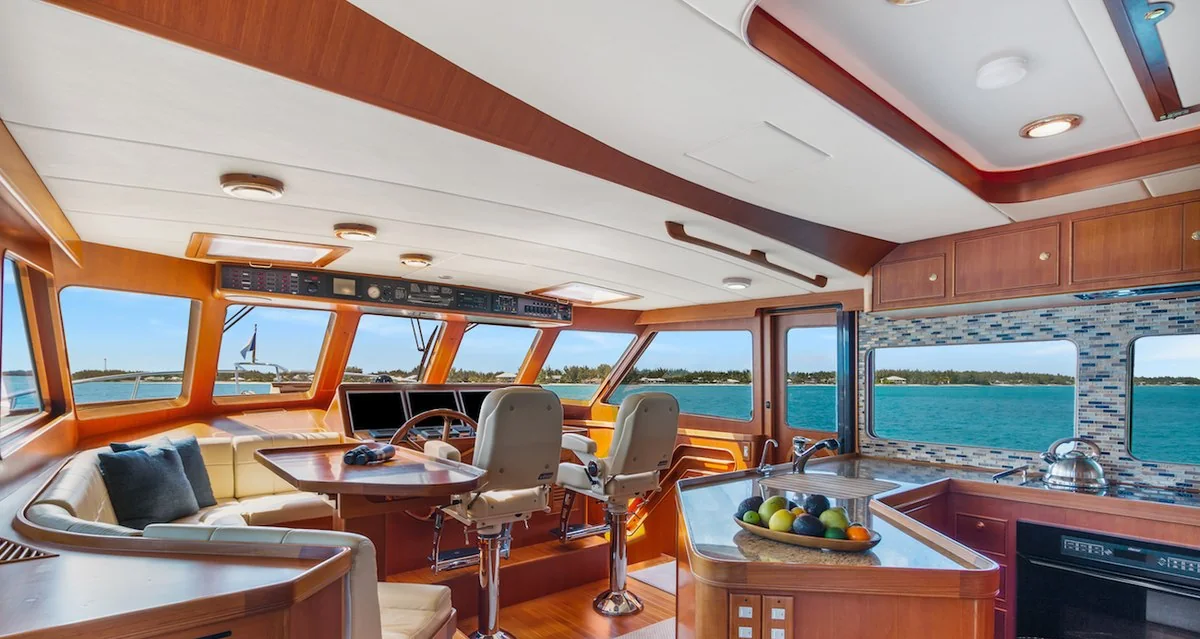 Halcyon Seas - photo 14 yacht charter Miami