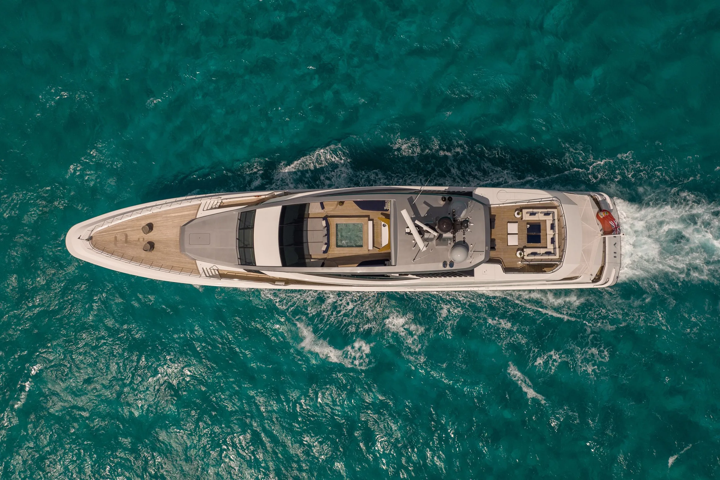 HALO - photo 14 yacht charter Cannes