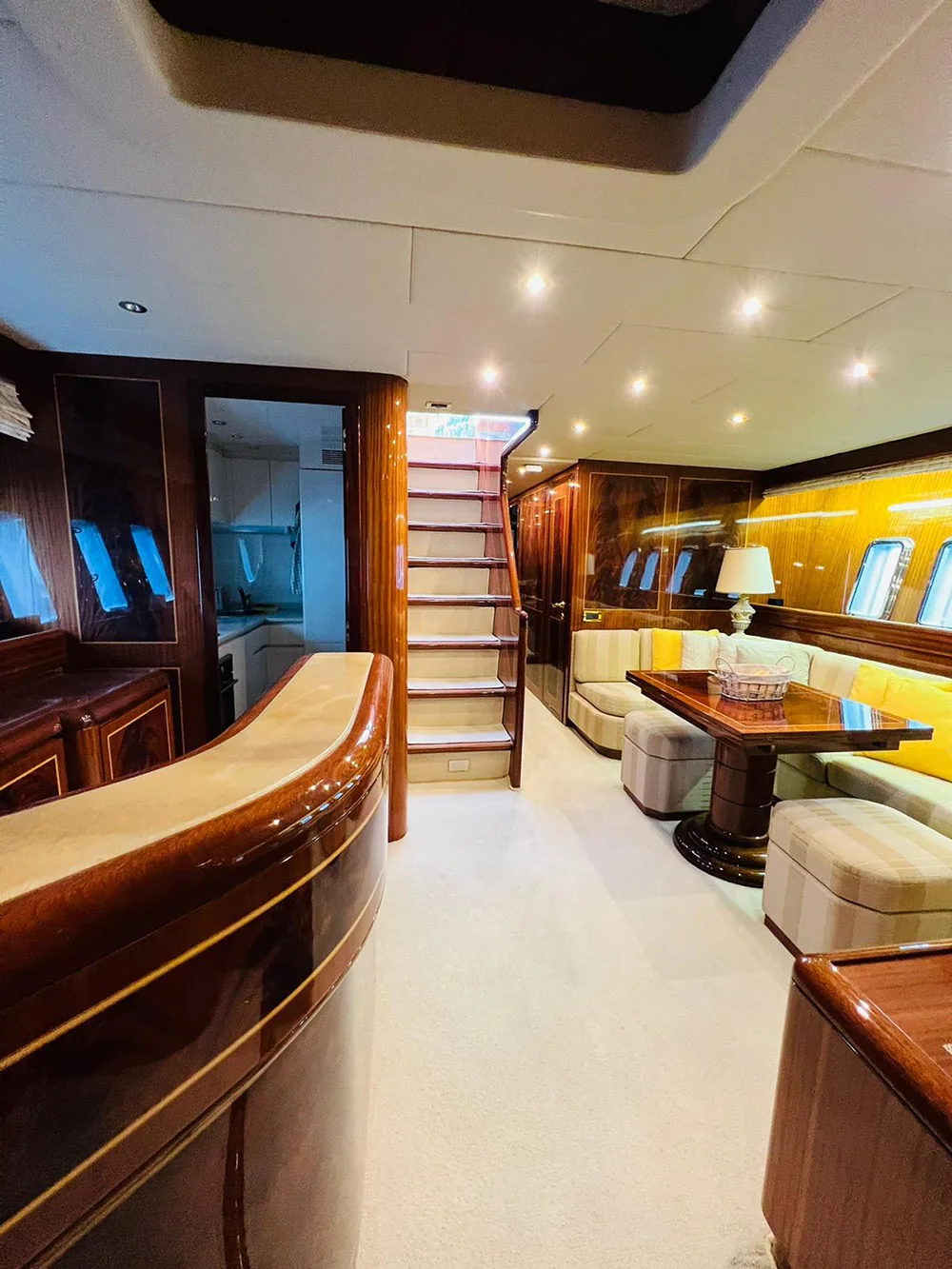 HELIOS - photo 15 yacht charter Cannes