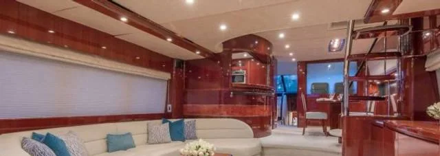 Hoya Saxa - photo 2 yacht charter Miami