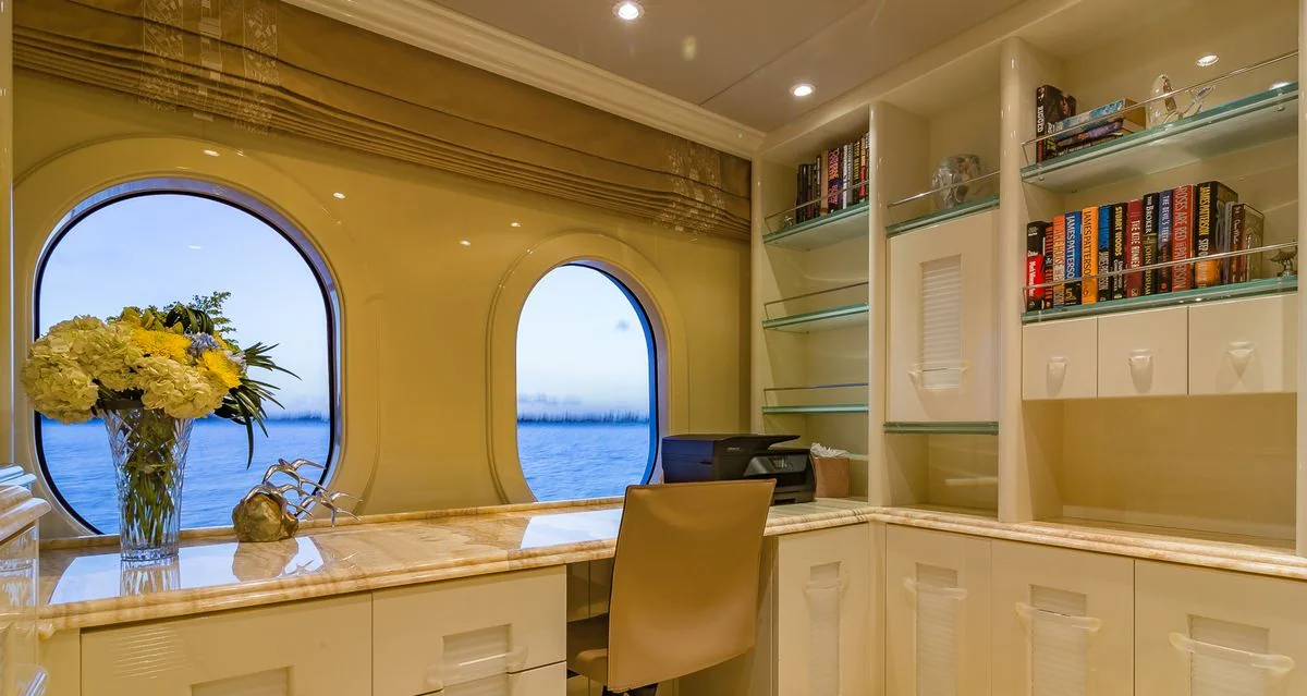 I Love This Boat - photo 15 yacht charter Miami