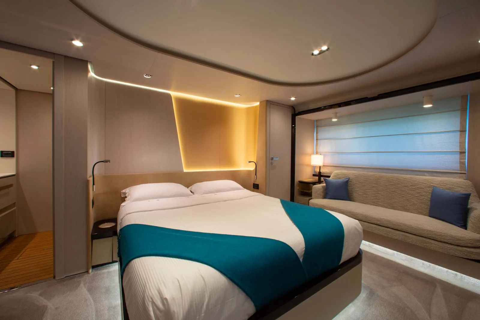 IMAGINE - photo 15 yacht charter Cannes