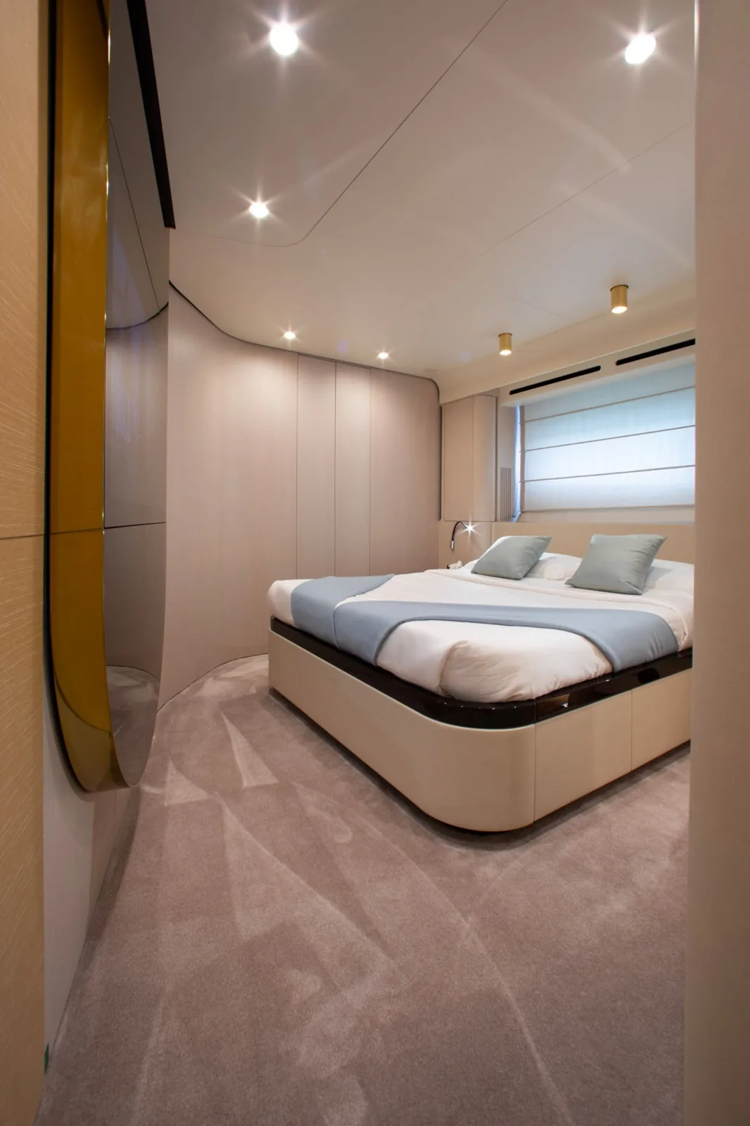 IMAGINE - photo 19 yacht charter Cannes
