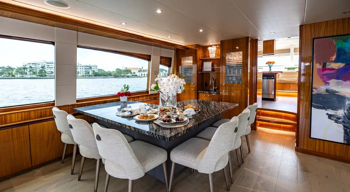 Indy - photo 8 yacht charter Miami
