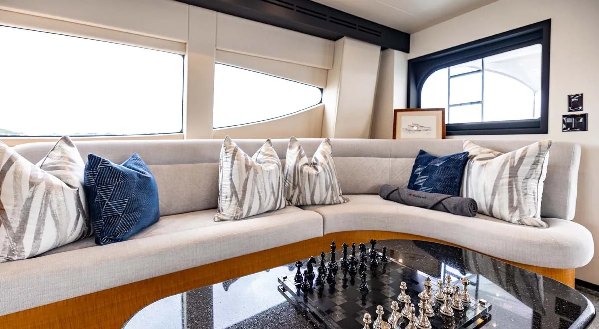 Indy - photo 9 yacht charter Miami