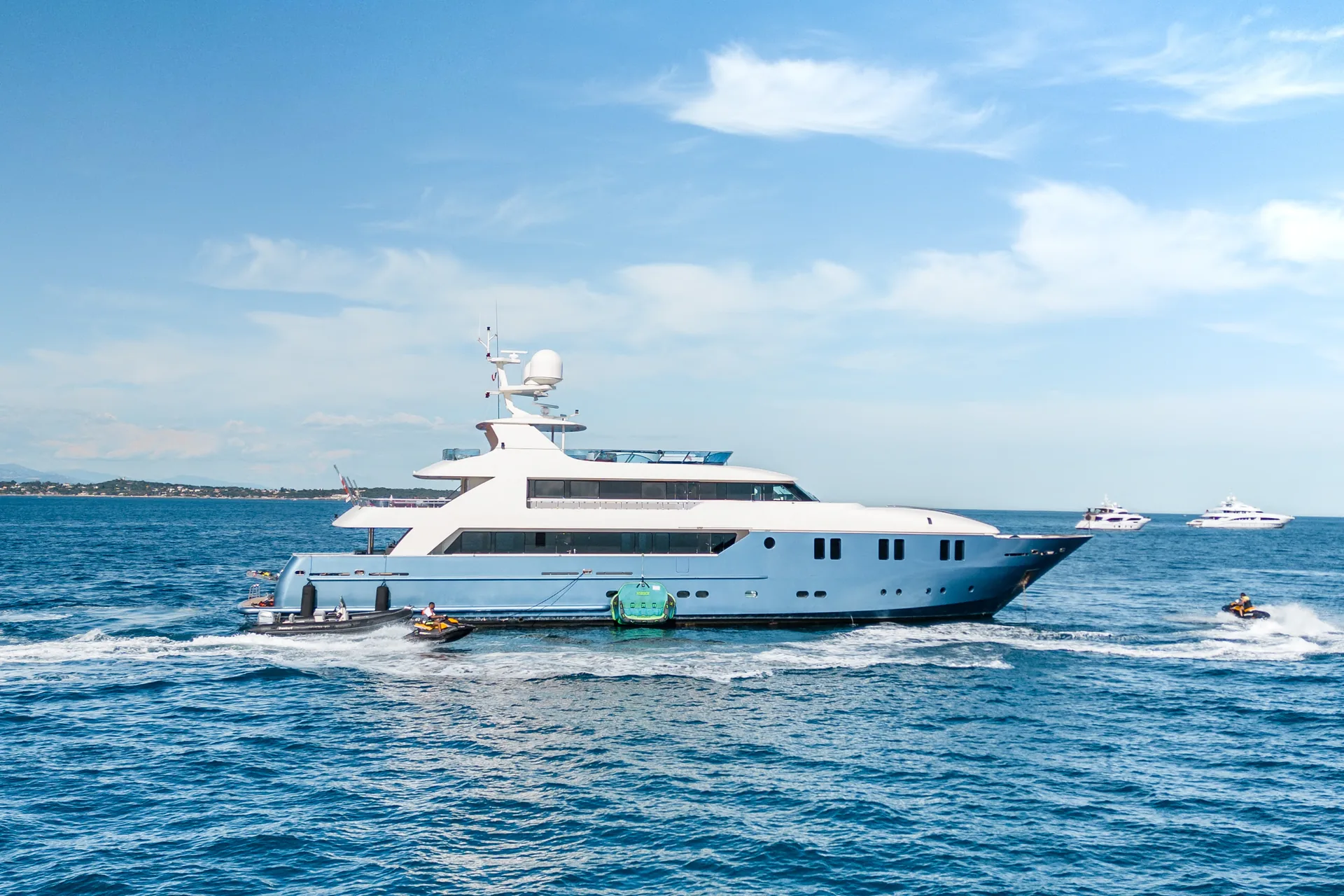 Irama - photo 2 yacht charter Cannes