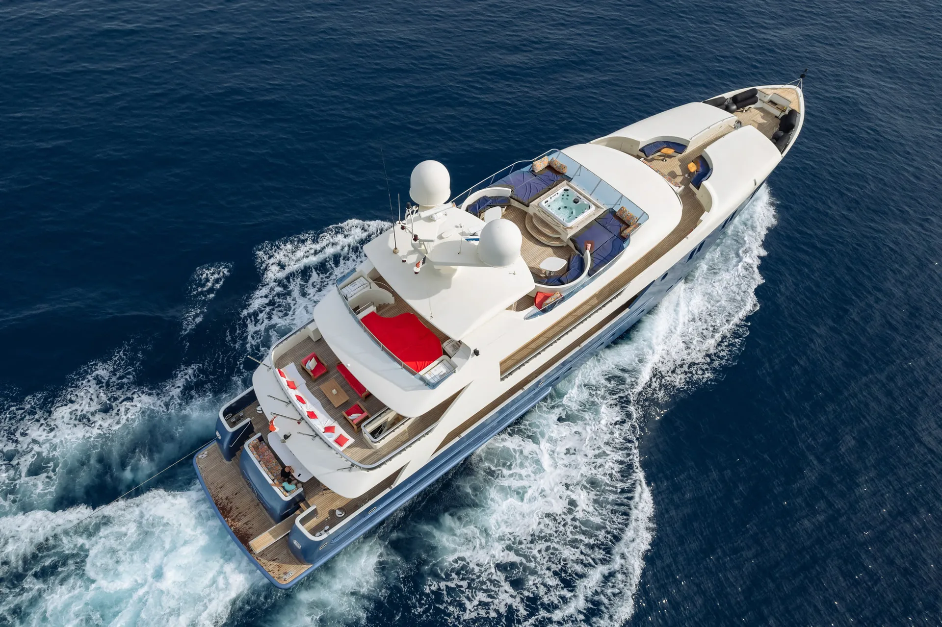 Irama - photo 6 yacht charter Cannes