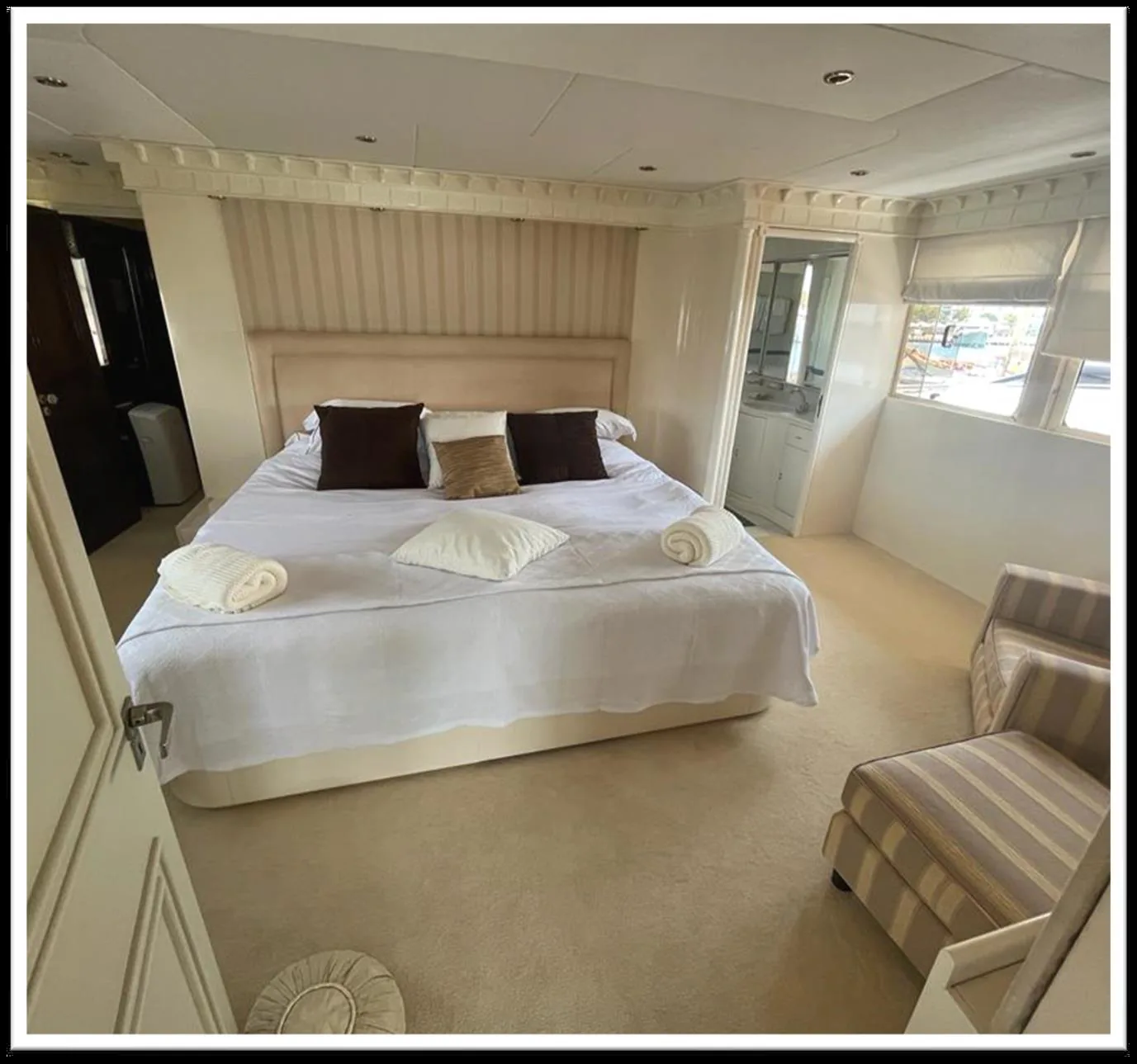 Jojo - photo 12 yacht charter Cannes
