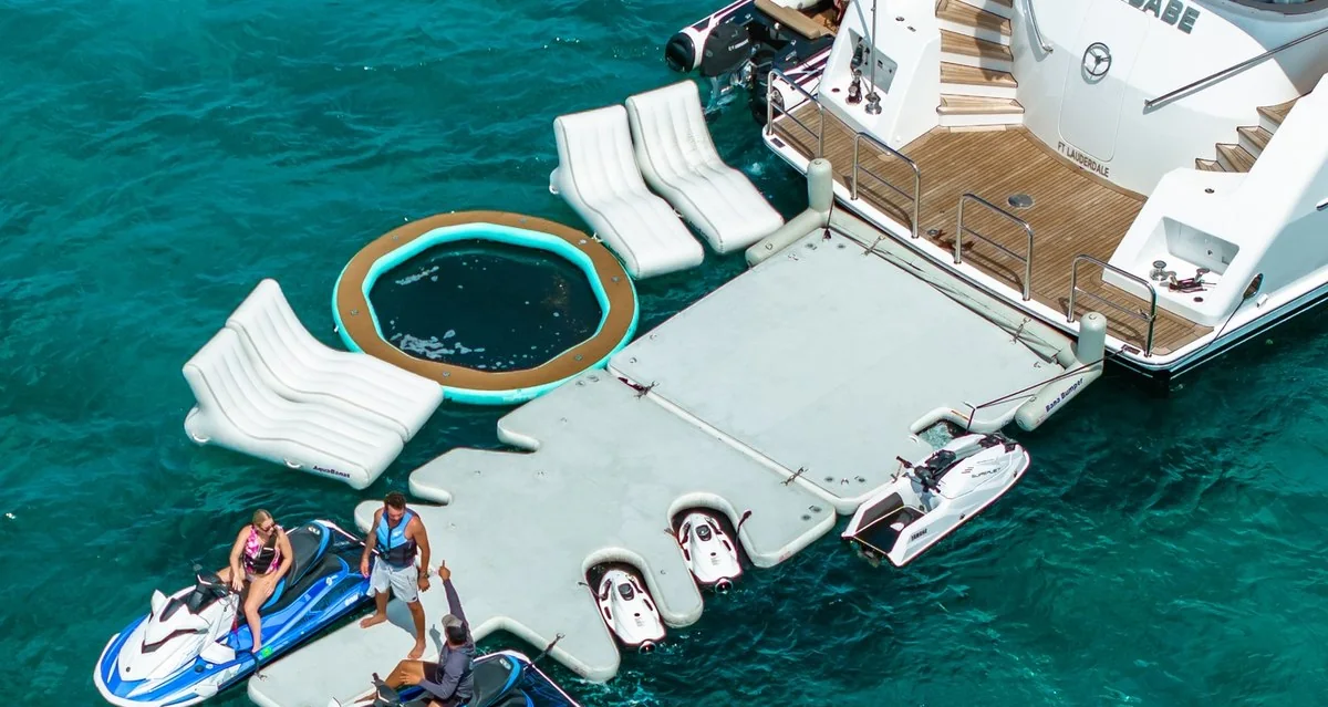 Kemosabe - photo 4 yacht charter Miami