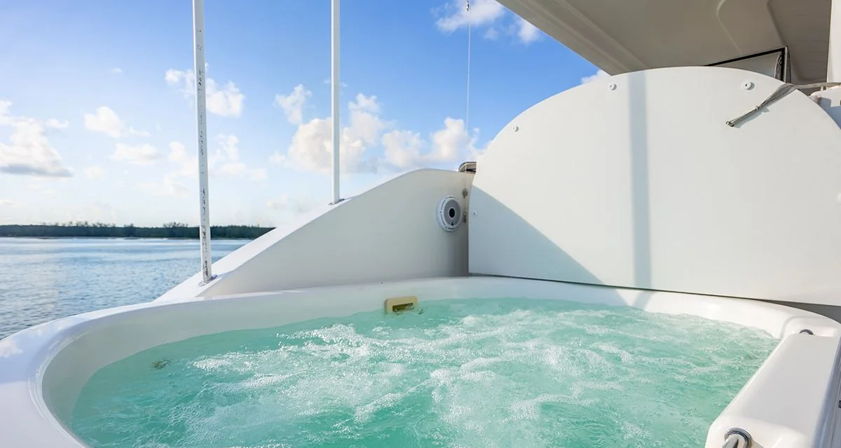 Kemosabe - photo 5 yacht charter Miami