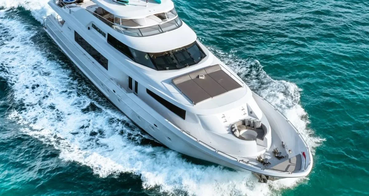 Kemosabe - photo 9 yacht charter Miami