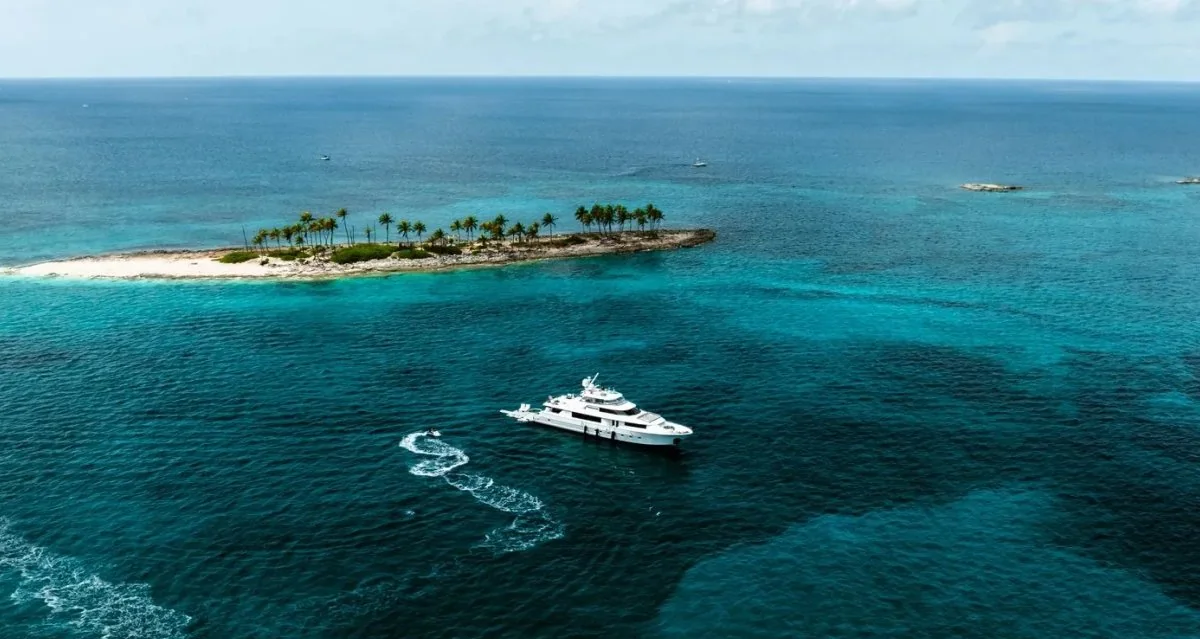 Kemosabe - photo 14 yacht charter Miami