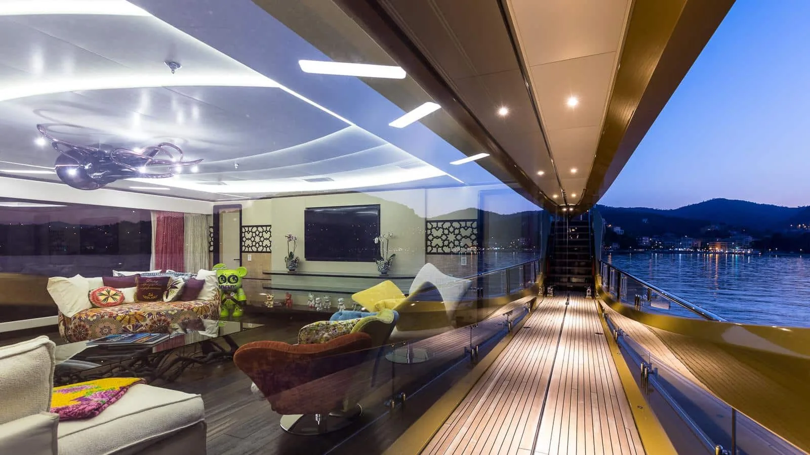 KHALILAH - photo 14 yacht charter Cannes