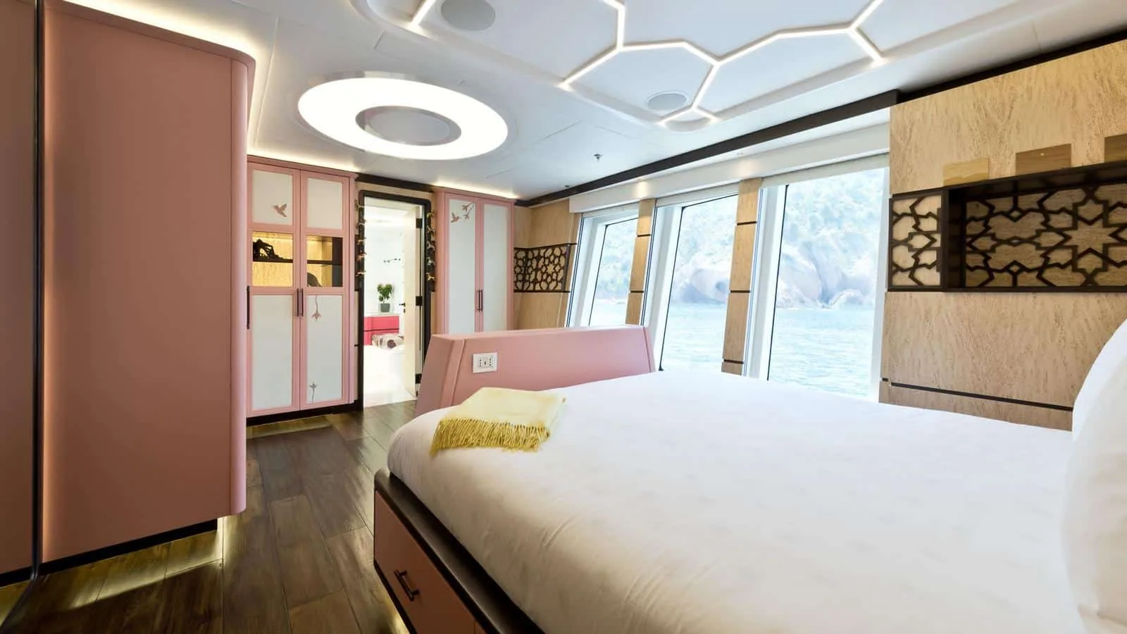 KHALILAH - photo 27 yacht charter Cannes