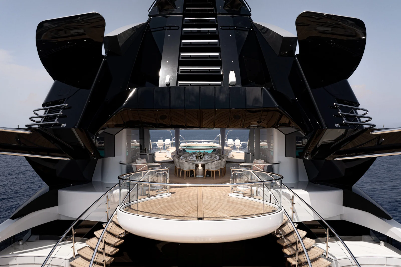 Kismet - photo 3 yacht charter Cannes