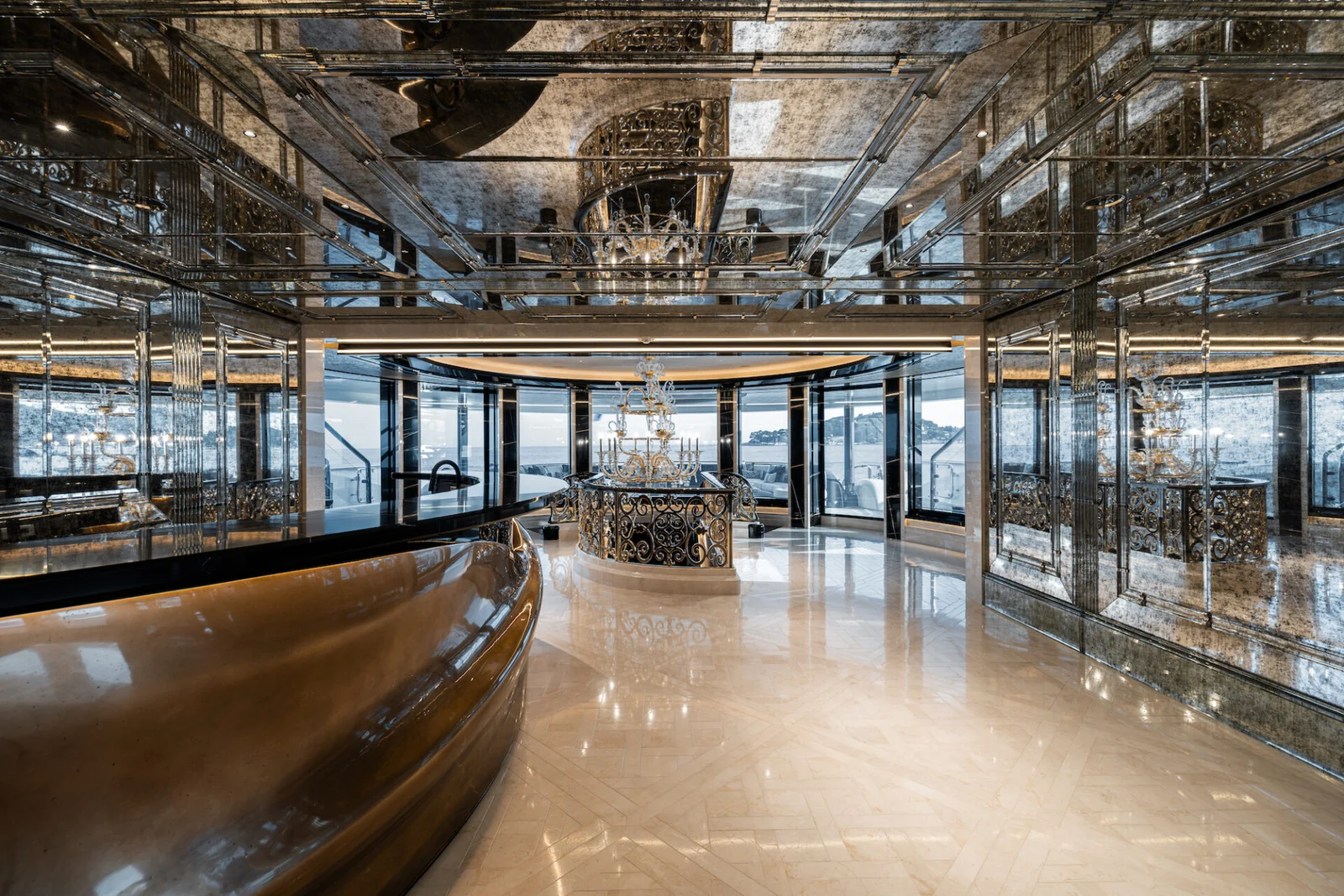 Kismet - photo 6 yacht charter Cannes