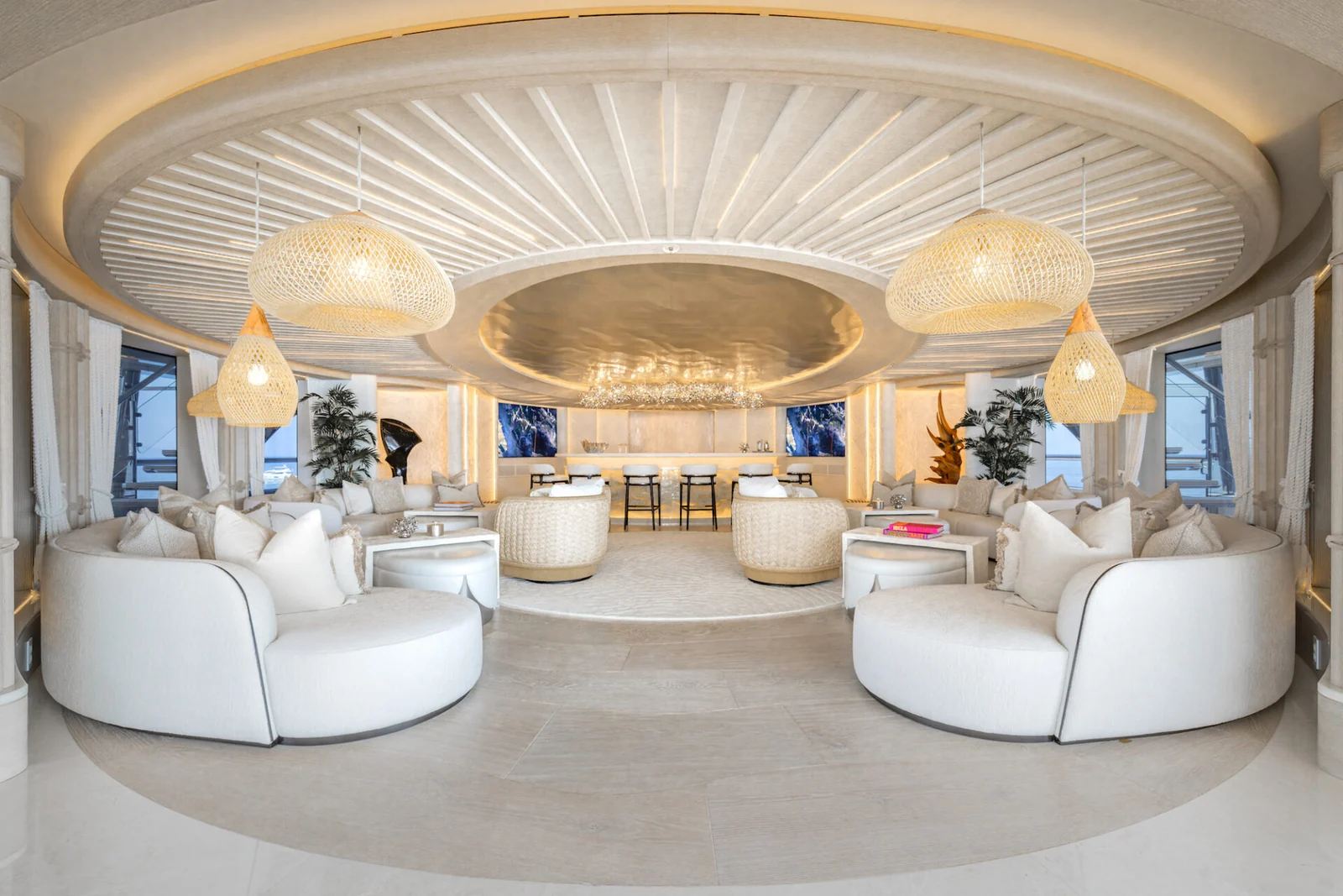 Kismet - photo 13 yacht charter Cannes