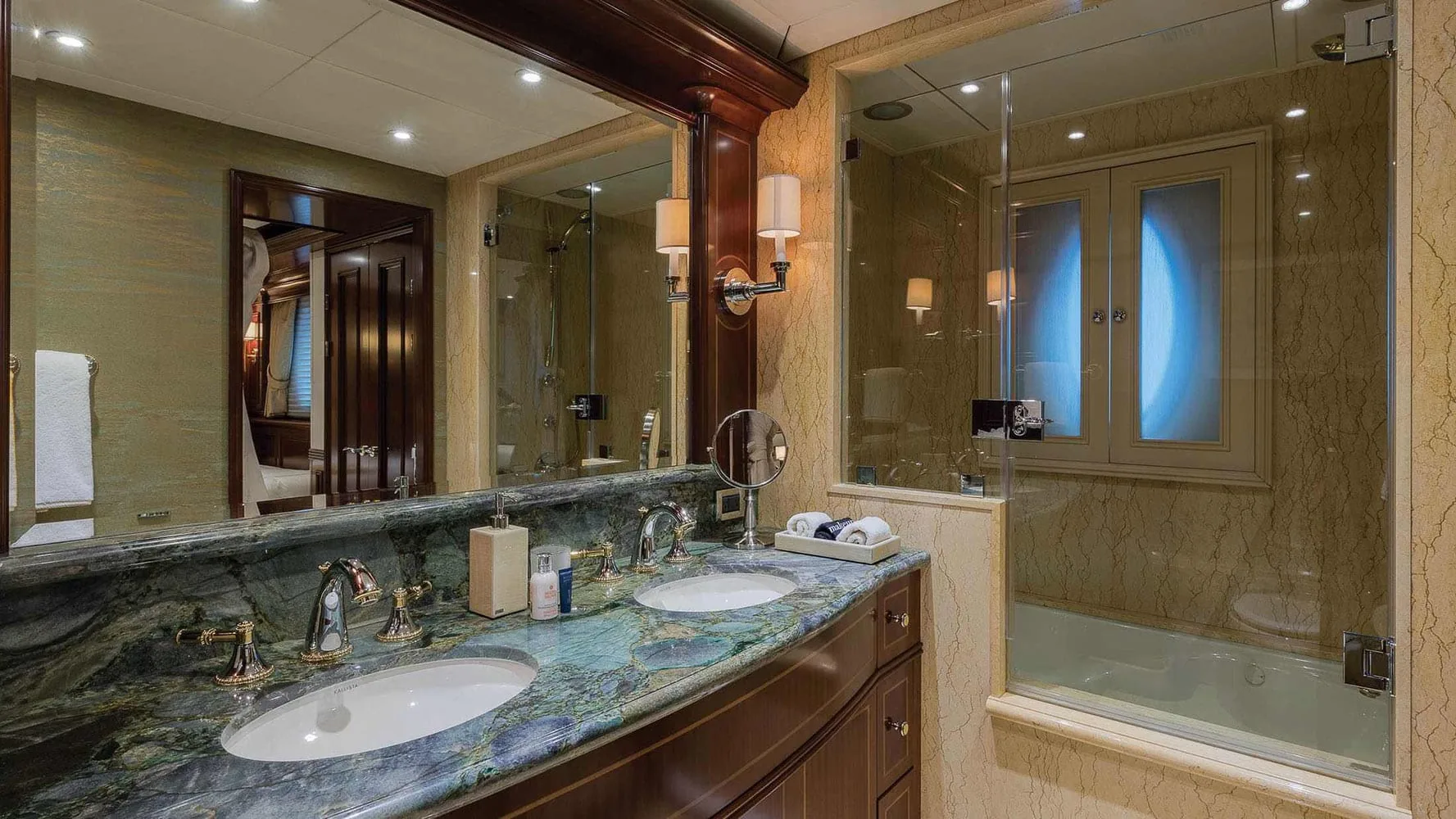 LADY BETH - photo 30 yacht charter Cannes