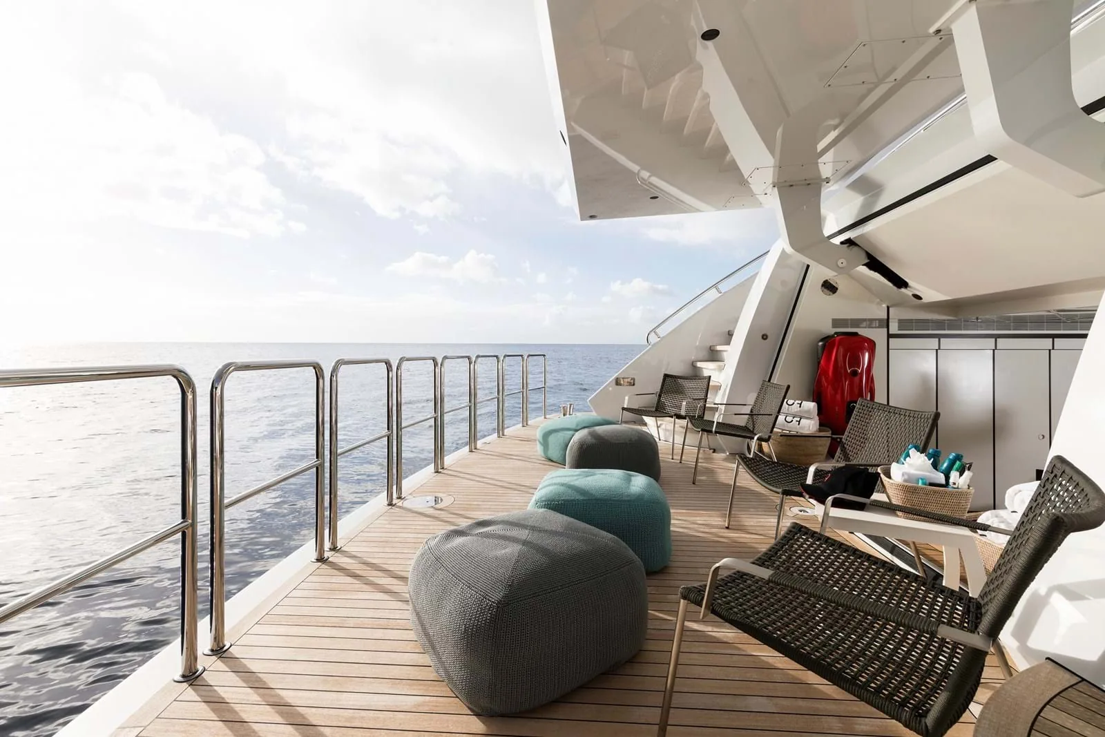 LAURENTIA - photo 13 yacht charter Cannes