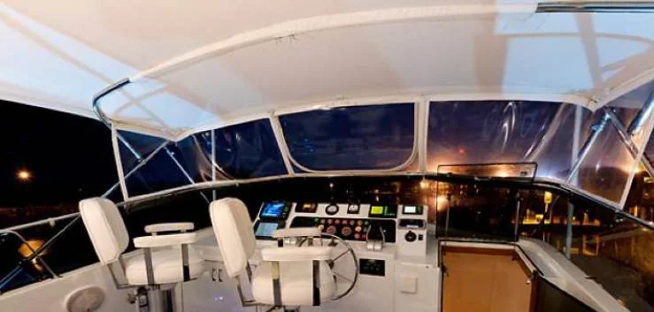 Lifter - photo 7 yacht charter Miami
