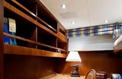 Lifter - photo 9 yacht charter Miami