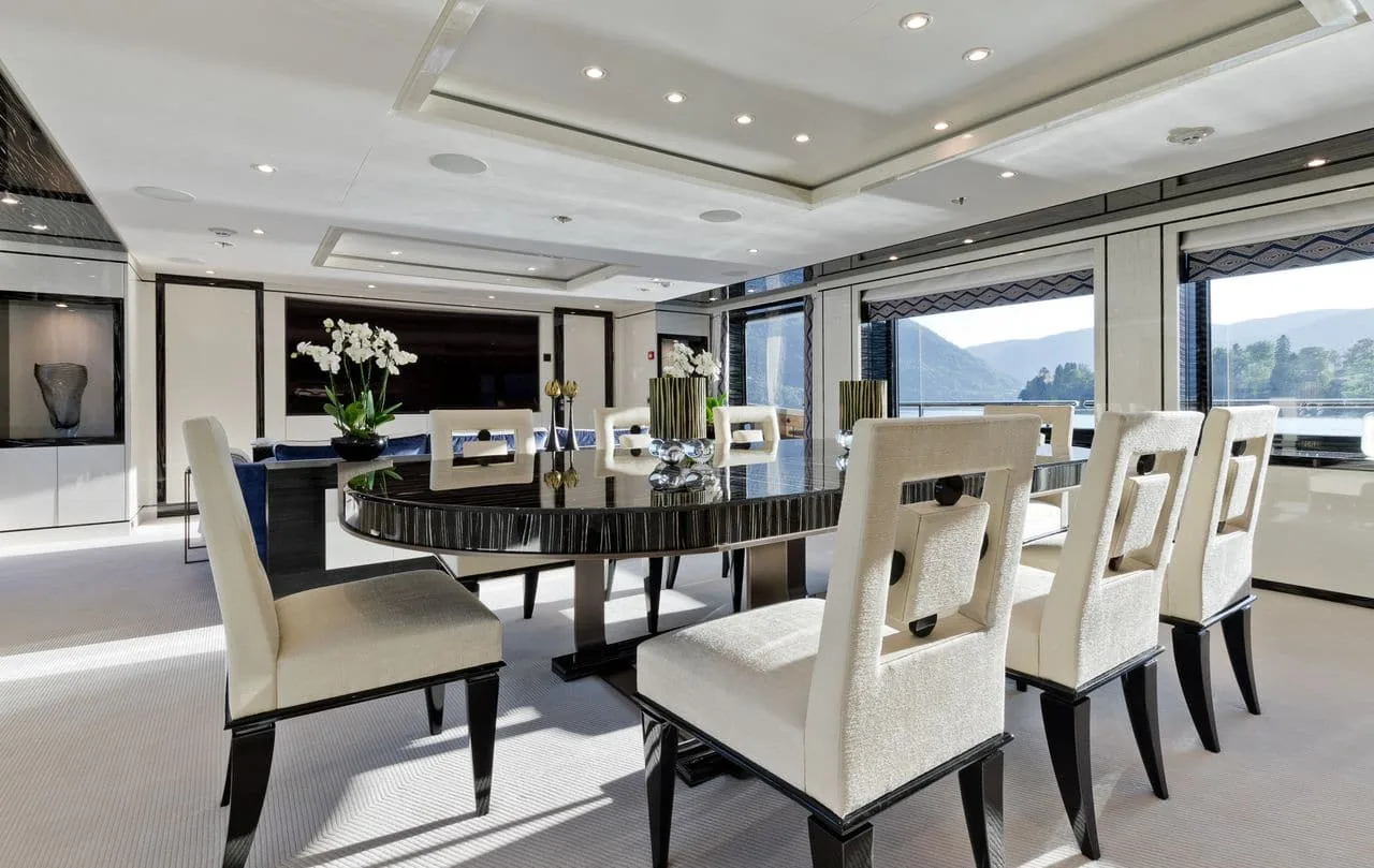 LILI - photo 14 yacht charter Cannes