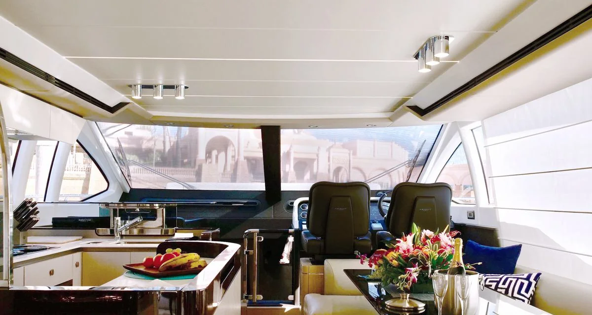Liquid Asset - photo 6 yacht charter Miami