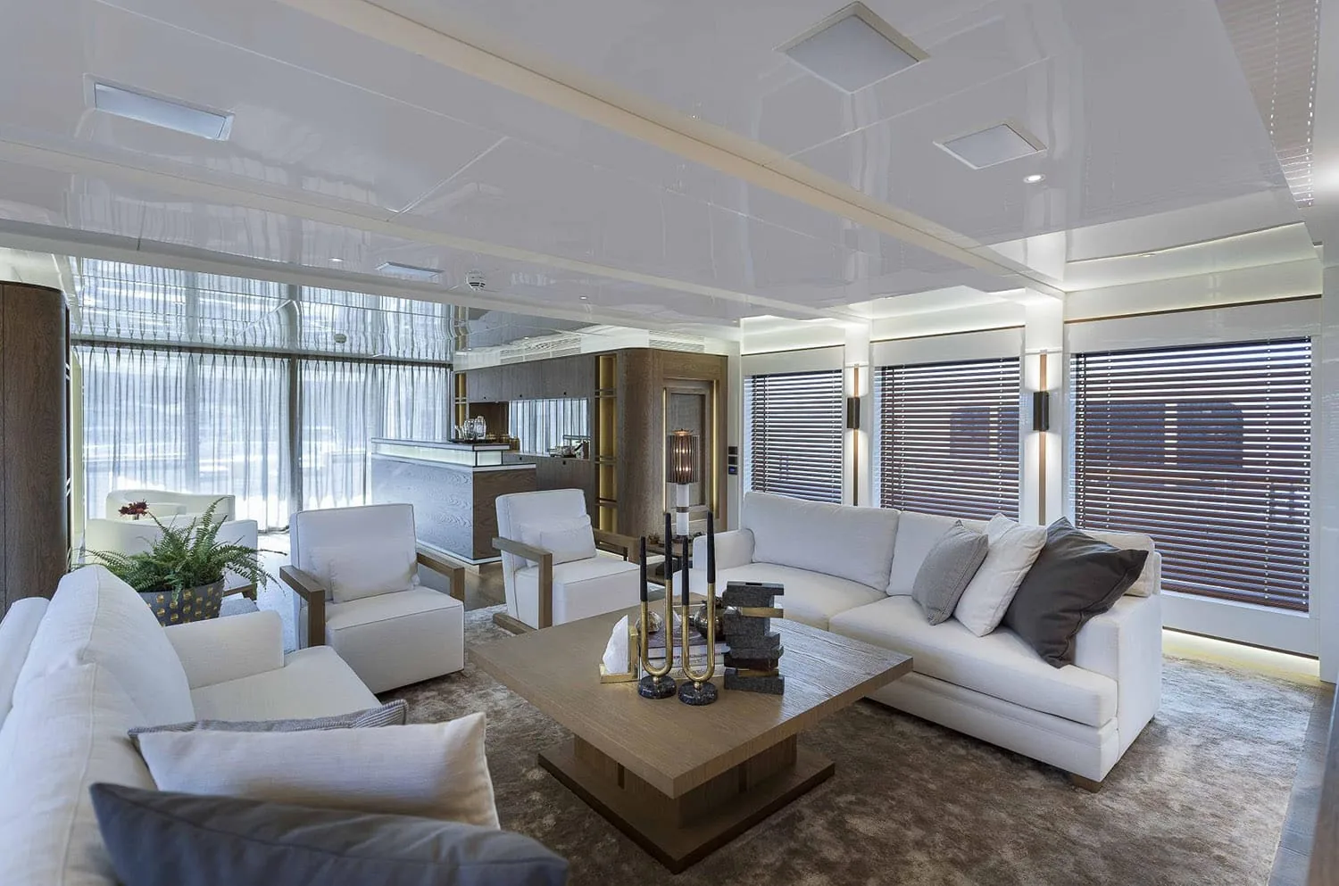 LIQUID SKY - photo 12 yacht charter Cannes