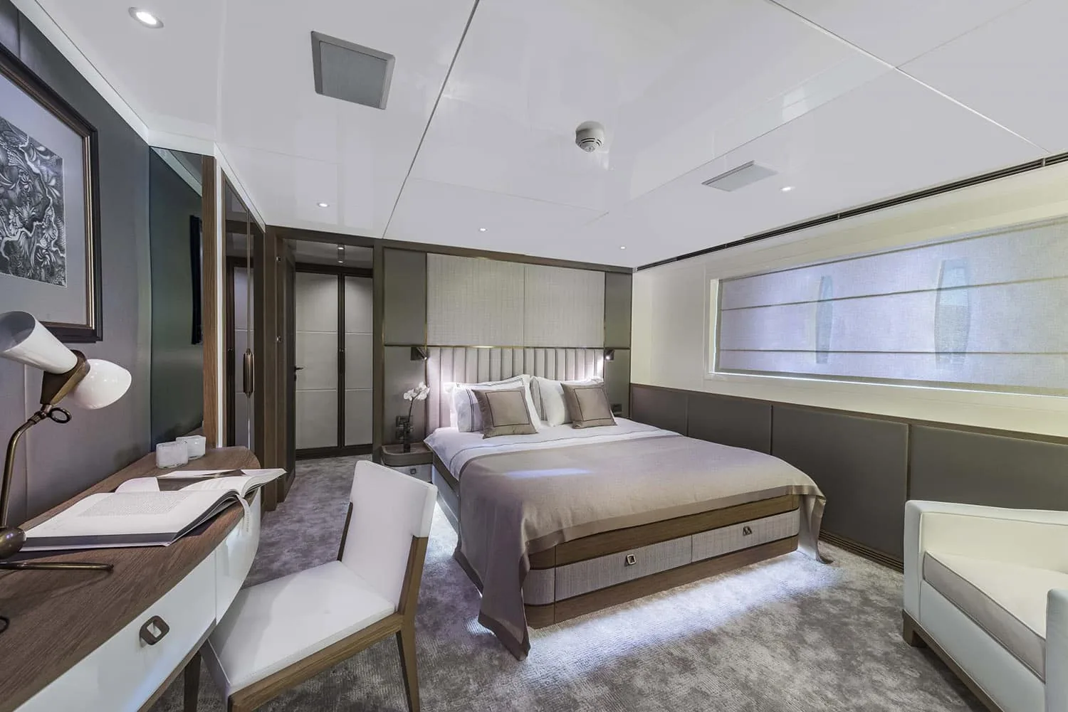 LIQUID SKY - photo 17 yacht charter Cannes