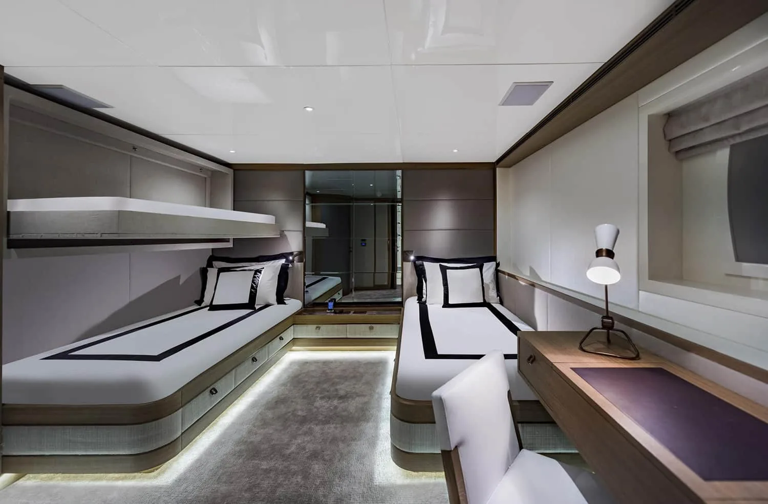 LIQUID SKY - photo 20 yacht charter Cannes