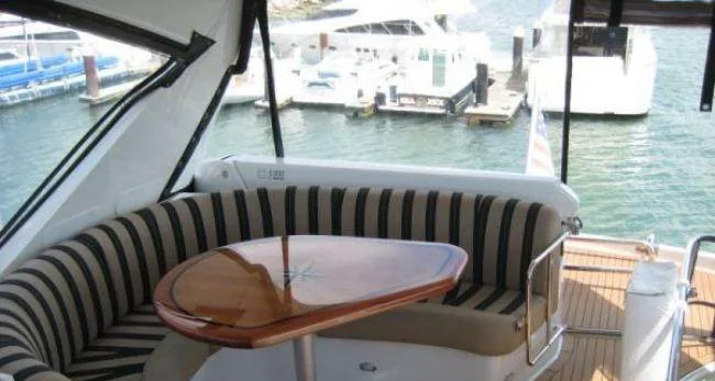 Little Castle - photo 2 yacht charter Miami