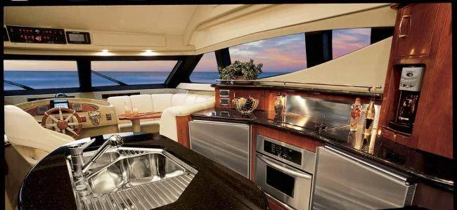 Little Castle - photo 6 yacht charter Miami