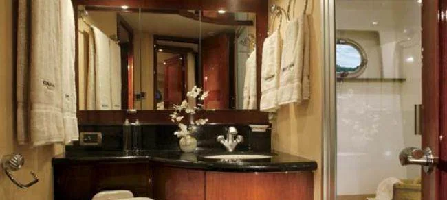 Little Castle - photo 10 yacht charter Miami