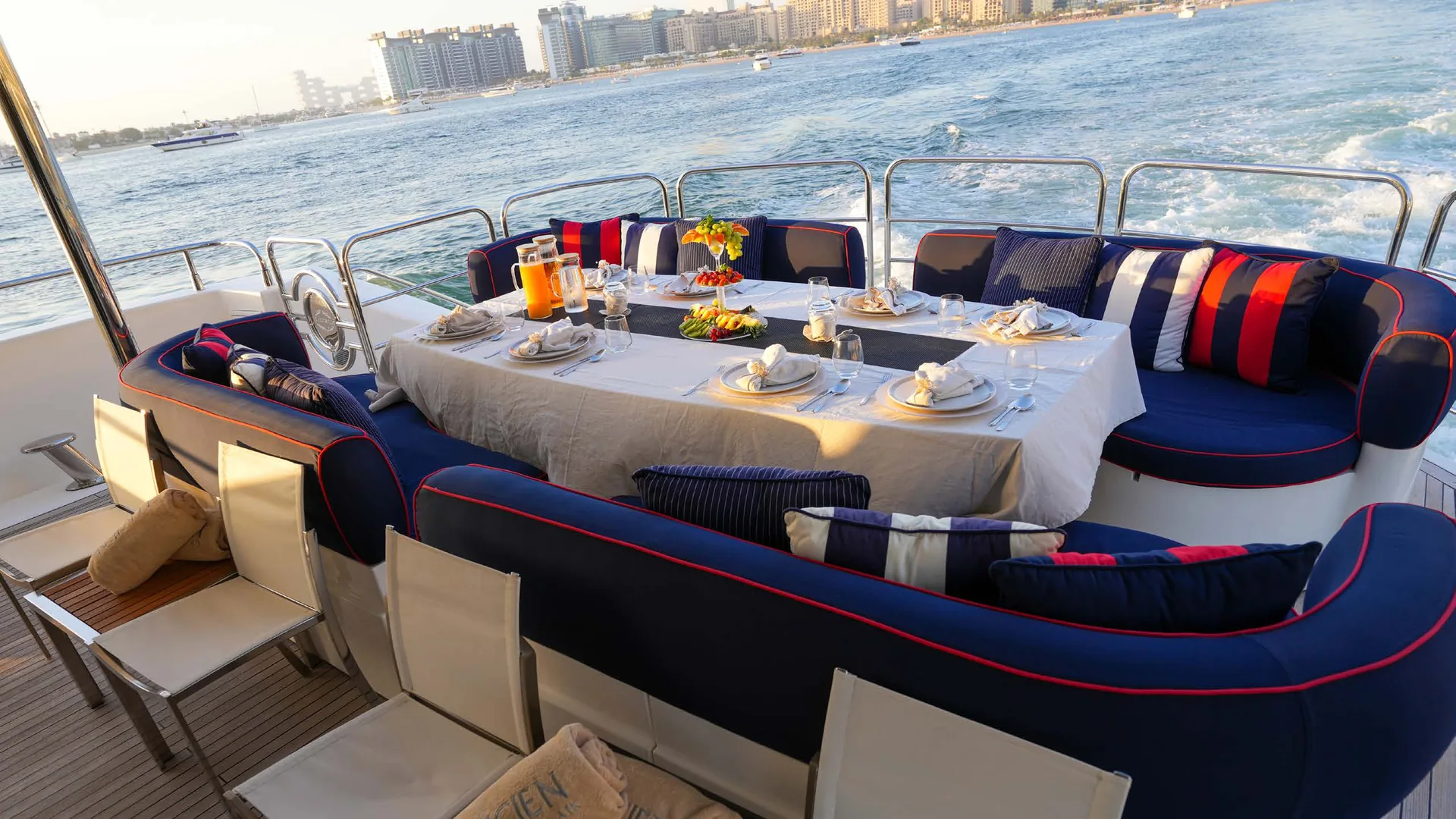 Lucien - photo 8 yacht charter Cannes