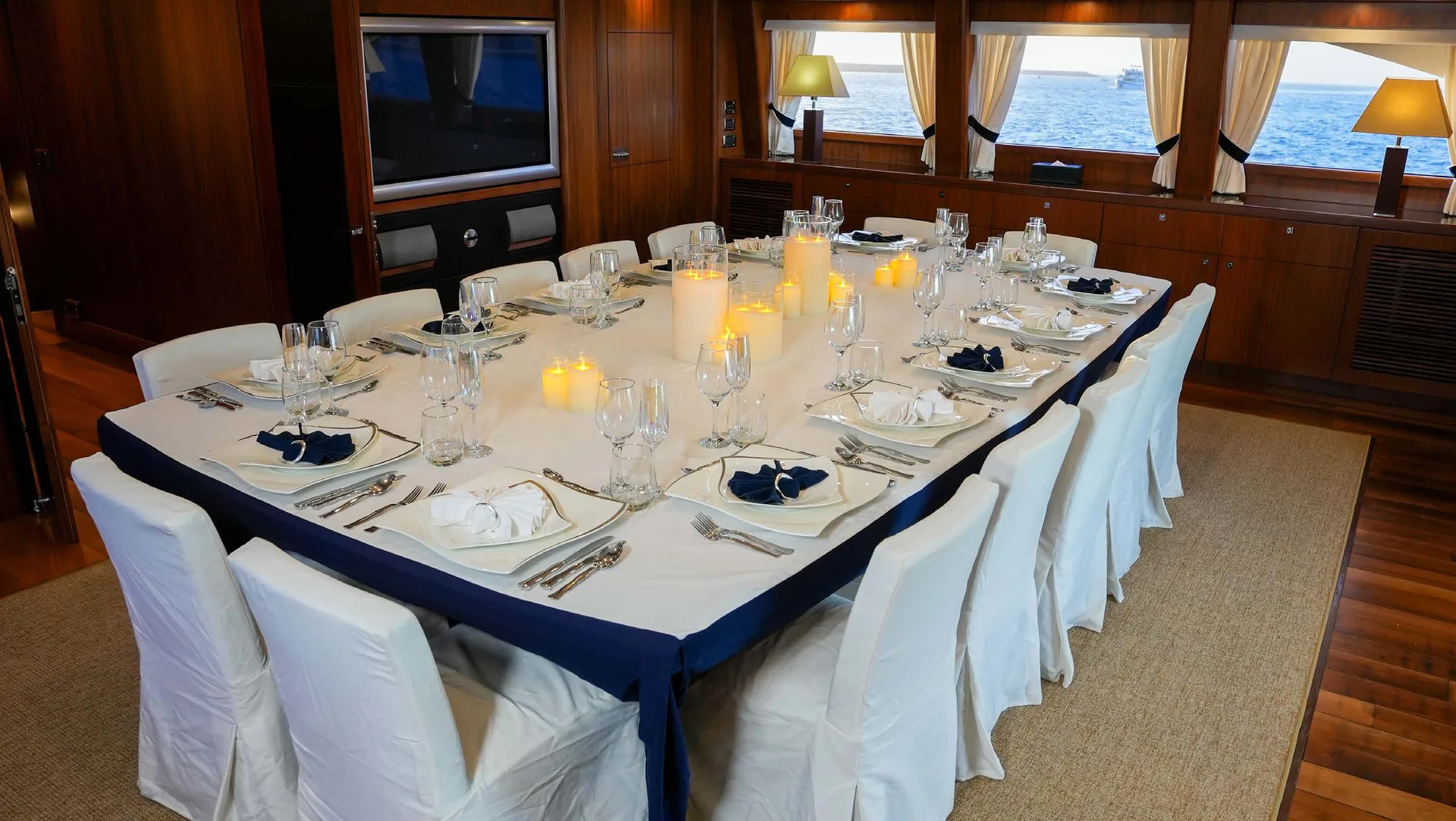 Lucien - photo 35 yacht charter Cannes