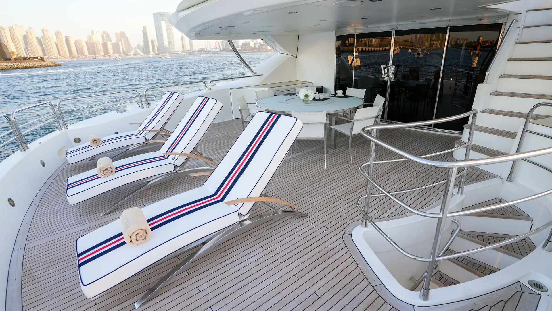 Lucien - photo 37 yacht charter Cannes
