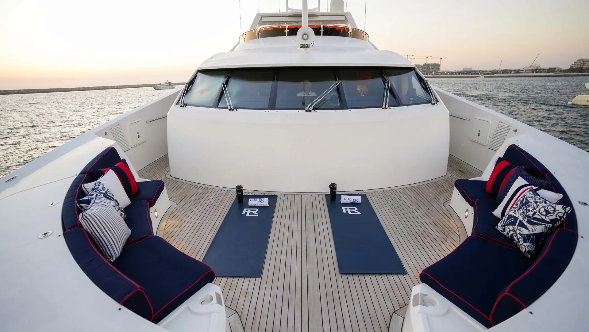 Lucien - photo 38 yacht charter Cannes