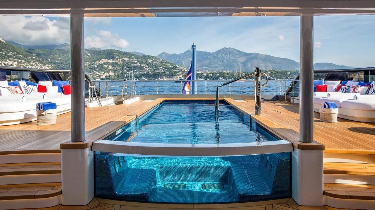 MADSUMMER - photo 8 yacht charter Cannes