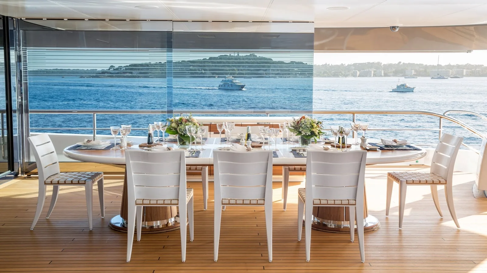 MADSUMMER - photo 13 yacht charter Cannes