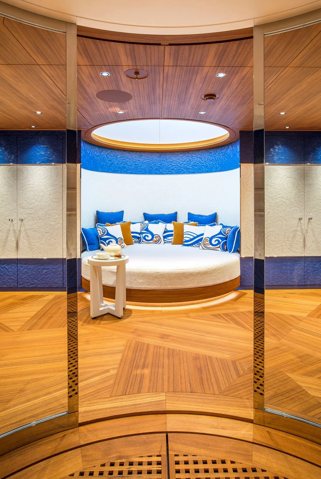 MADSUMMER - photo 40 yacht charter Cannes