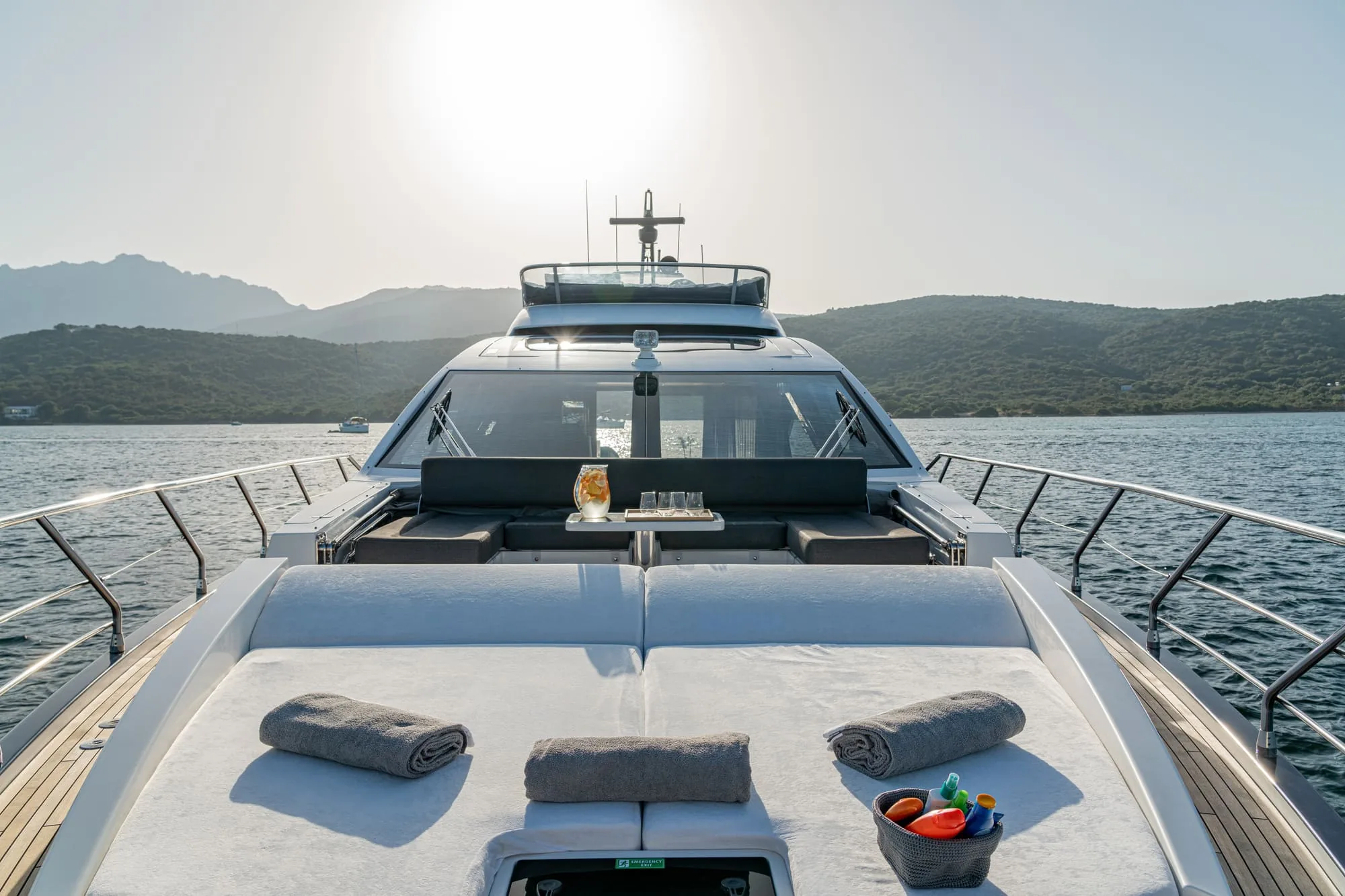MANARA I - photo 6 yacht charter Cannes