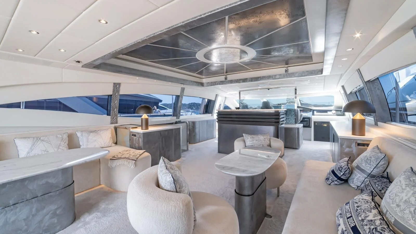 Mangusta 108 - photo 13 yacht charter Cannes