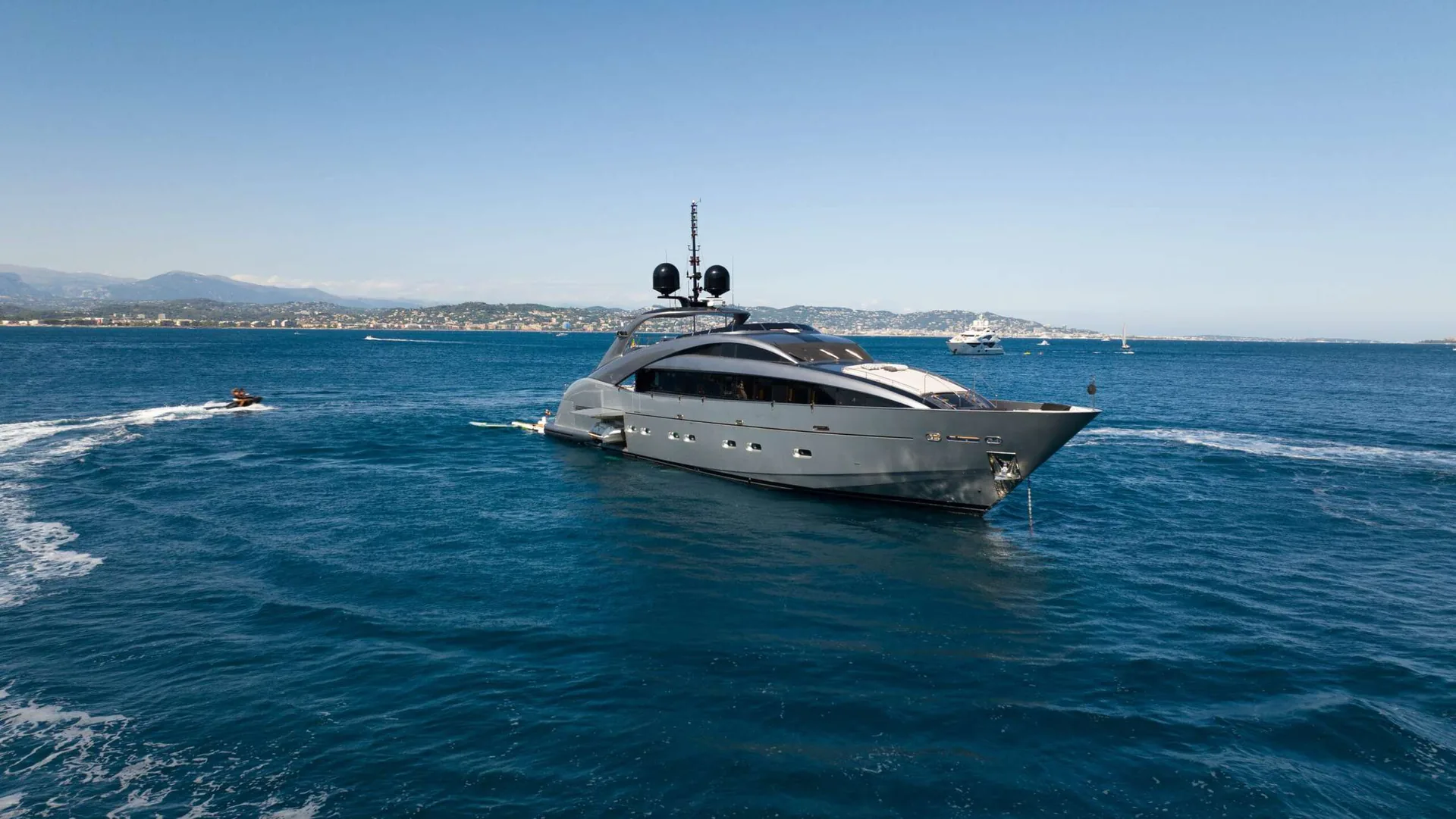 Matsu - photo 5 yacht charter Cannes