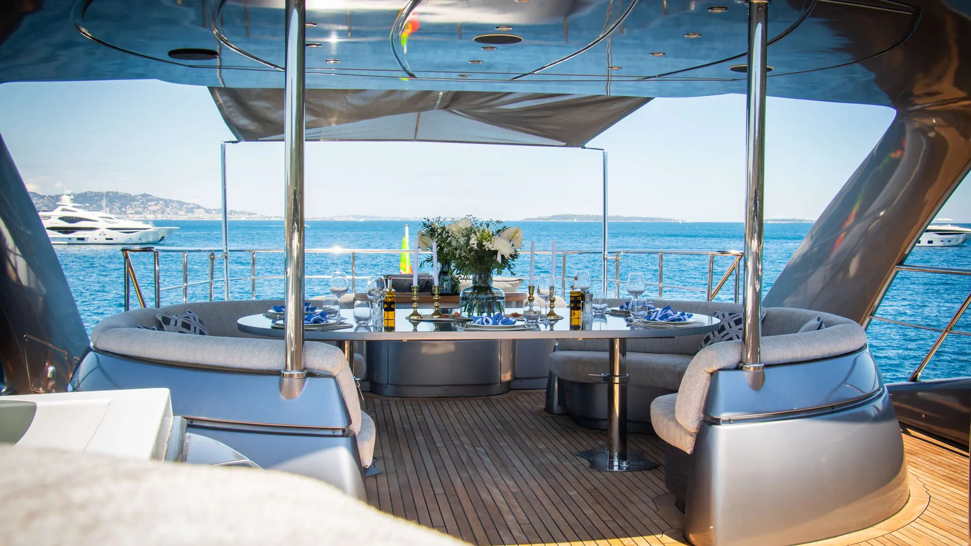 Matsu - photo 12 yacht charter Cannes