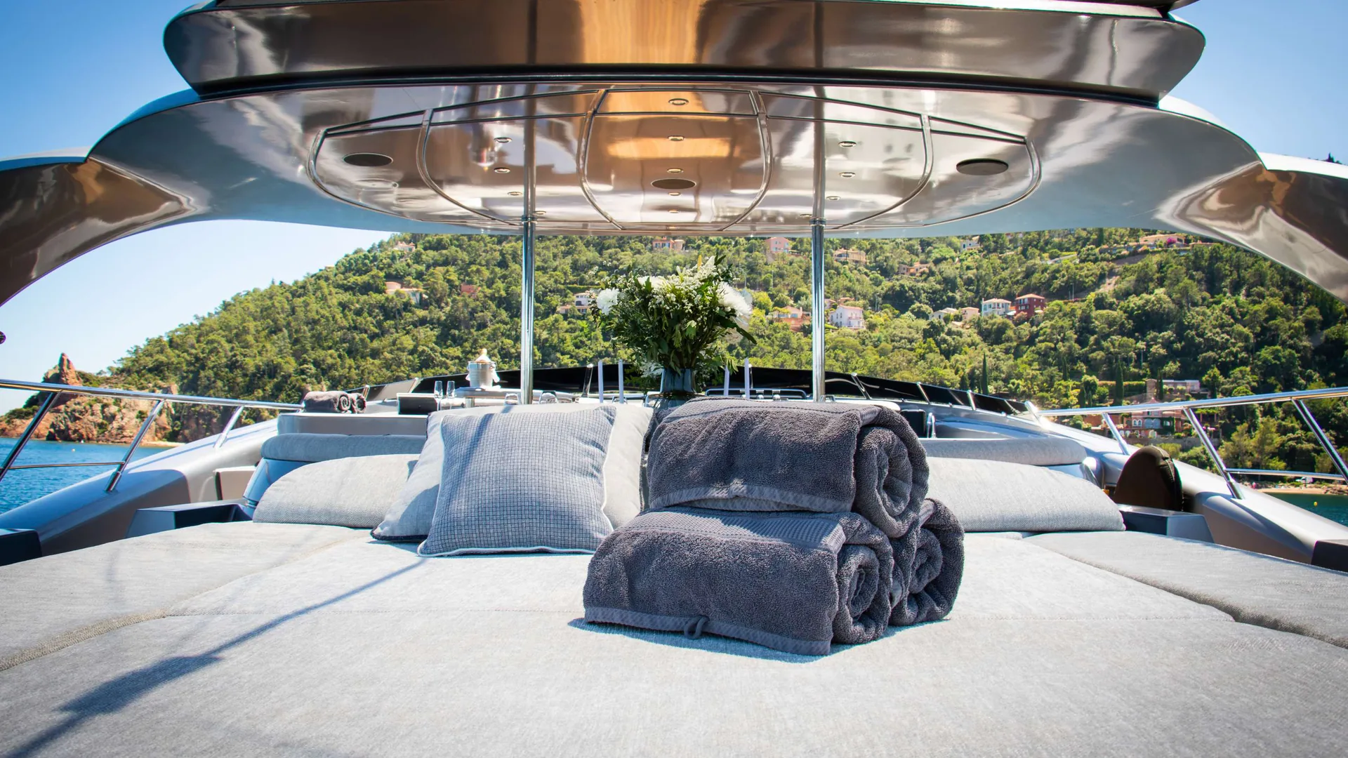 Matsu - photo 14 yacht charter Cannes