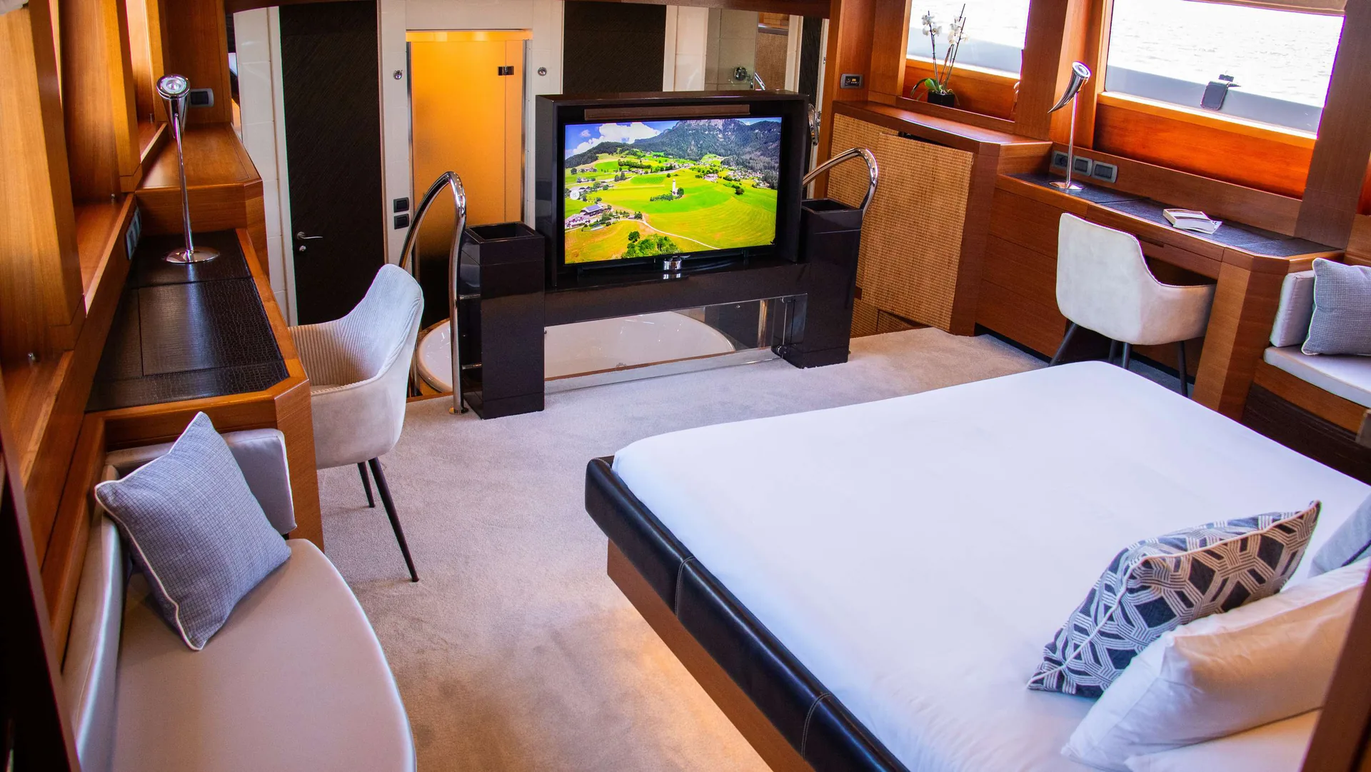 Matsu - photo 19 yacht charter Cannes