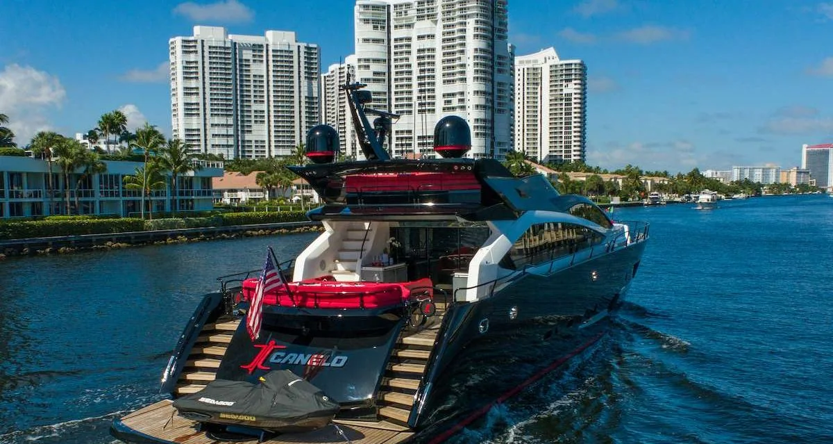 Matzu - photo 4 yacht charter Miami