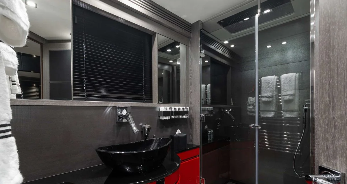Matzu - photo 8 yacht charter Miami